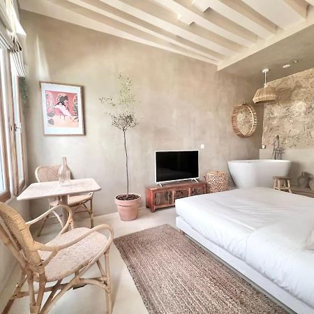 Studio De Charme Pour Un Sejour En Amoureux - 2P - Flat-Guest Paris Ngoại thất bức ảnh